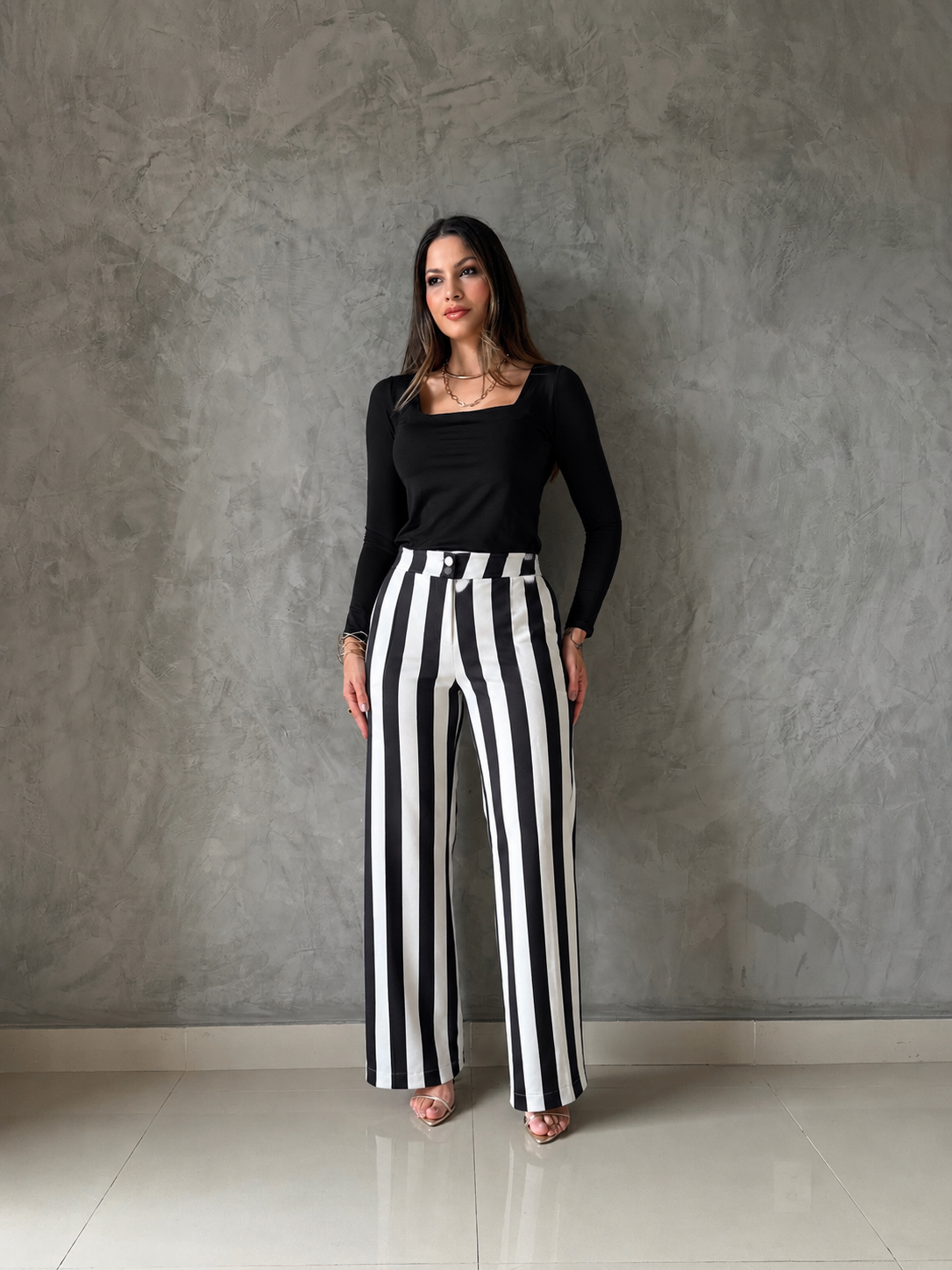 CALÇA PANTALONA FLORAL E LISTRADA - Imagem 3